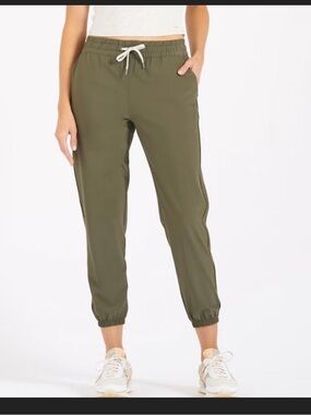 Vuori Olive Drawstring Weekend Jogger Pants